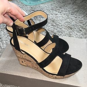 Maurices Wedges